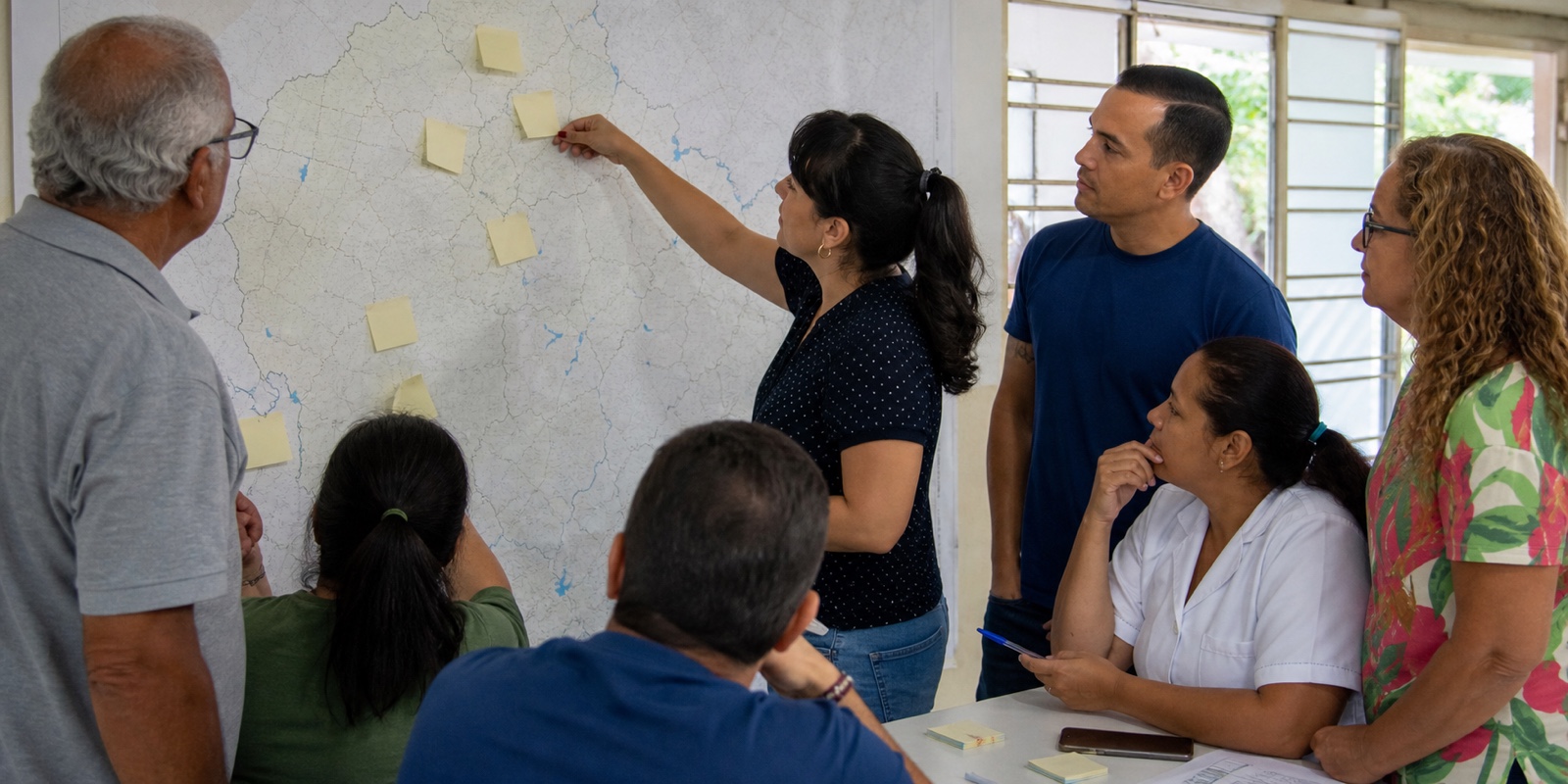 Comunidade organiza prioridades regionais em mapa para planejar investimentos no interior.